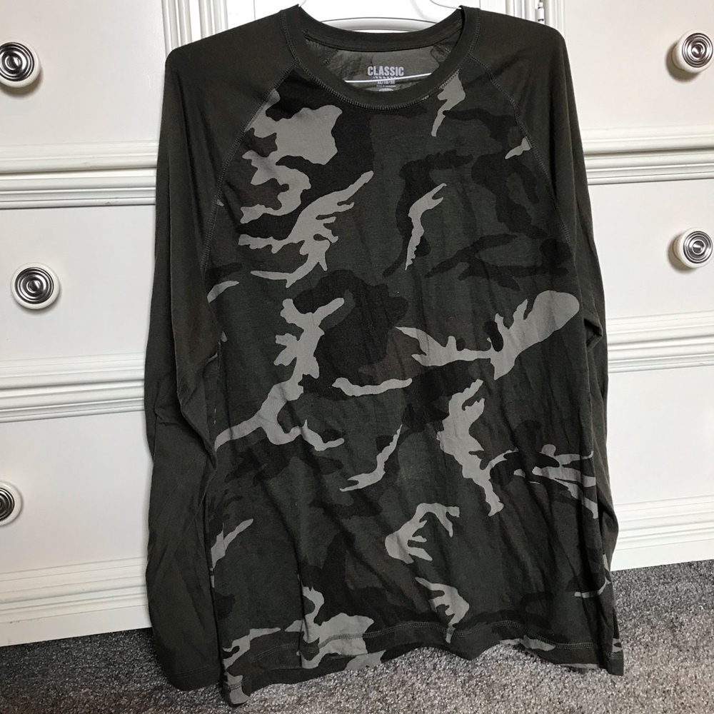 old navy camo long sleeve
